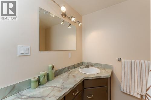 2650 Ridgeview Drive, Prince George, BC - Indoor Photo Showing Bathroom