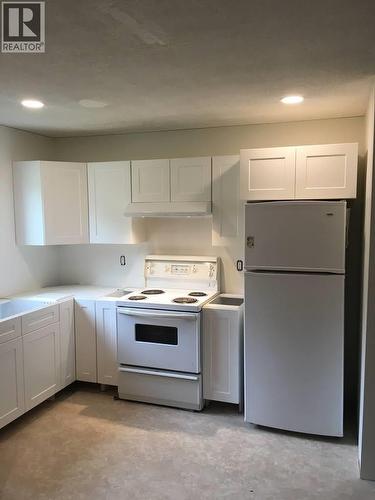 782 N 10Th Avenue, Williams Lake, BC - Indoor Photo Showing Kitchen