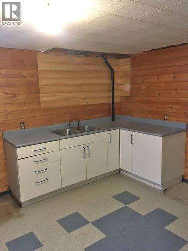 782 N 10Th Avenue, Williams Lake, BC - Indoor