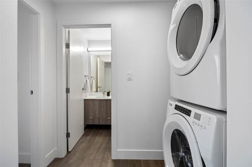 518-444 St Paul Street, Kamloops, BC - Indoor Photo Showing Laundry Room