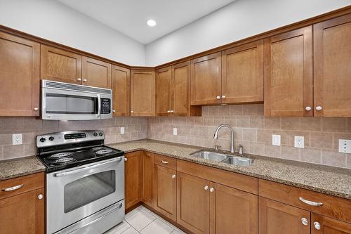 4211-3842 Old Okanagan Highway, West Kelowna, BC - Indoor Photo Showing Kitchen With Double Sink