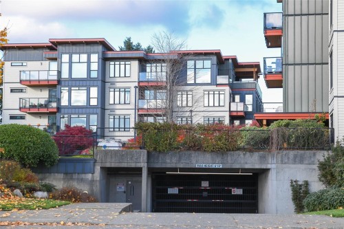 146-2300 Mansfield Dr, Courtenay, BC - Outdoor