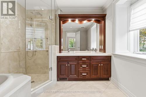 1366 Wilson Avenue, Mississauga, ON - Indoor Photo Showing Bathroom