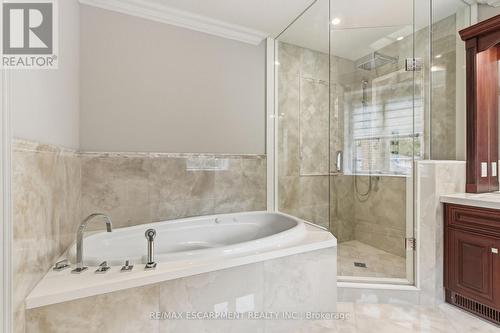 1366 Wilson Avenue, Mississauga, ON - Indoor Photo Showing Bathroom