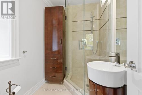 1366 Wilson Avenue, Mississauga, ON - Indoor Photo Showing Bathroom