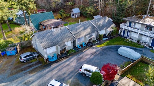 521 Windslow Rd, Comox, BC - Outdoor
