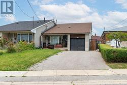 LOWER - 192 GILTSPUR DRIVE  Toronto, ON M3L 1N5