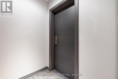 306 - 2370 Khalsa Gate, Oakville, ON - Indoor Photo Showing Other Room