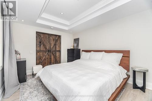 7067 Old Mill Lane, Mississauga, ON - Indoor Photo Showing Bedroom