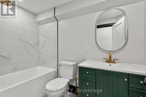 105 Rothsay Avenue, Hamilton, ON - Indoor Photo Showing Bathroom