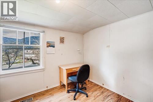 404 Houston Street, Nelson, BC - Indoor
