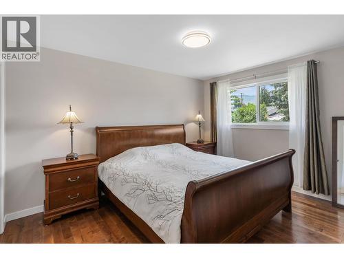 449 Barkley Road, Kelowna, BC - Indoor Photo Showing Bedroom