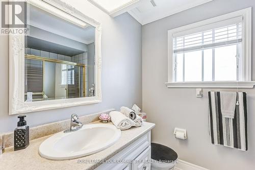 1045 Sherwood Mills Boulevard, Mississauga, ON - Indoor Photo Showing Bathroom
