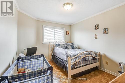 1045 Sherwood Mills Boulevard, Mississauga, ON - Indoor Photo Showing Bedroom