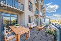 313 - 2486 OLD BRONTE ROAD  Oakville, ON L6M 0Y4
