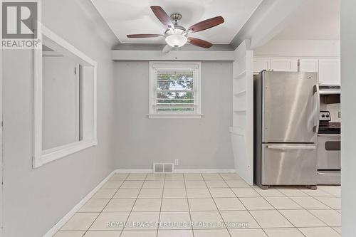 2504 Askin Avenue, Windsor, ON - Indoor