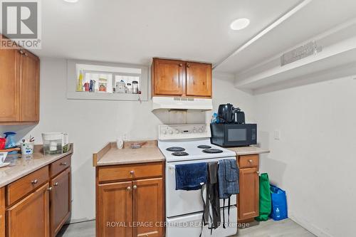 2504 Askin Avenue, Windsor, ON - Indoor Photo Showing Kitchen