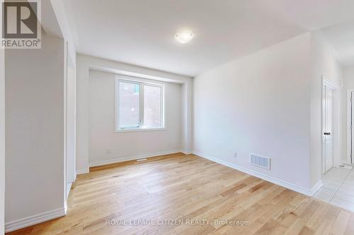 87 Lawrence D. Pridham Avenue, New Tecumseth, ON - Indoor Photo Showing Other Room