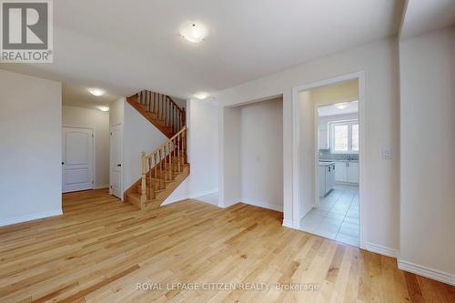 87 Lawrence D. Pridham Avenue, New Tecumseth, ON - Indoor Photo Showing Other Room