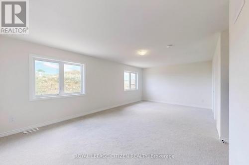 87 Lawrence D. Pridham Avenue, New Tecumseth, ON - Indoor Photo Showing Other Room