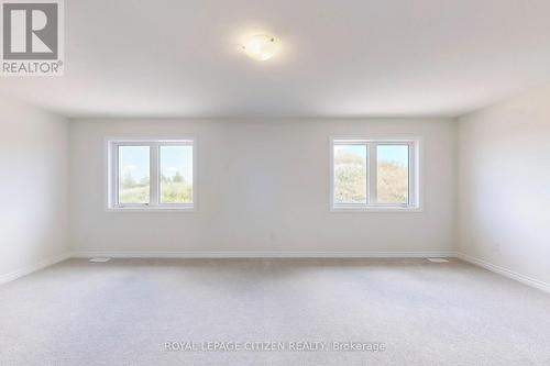 87 Lawrence D. Pridham Avenue, New Tecumseth, ON - Indoor Photo Showing Other Room
