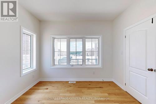 87 Lawrence D. Pridham Avenue, New Tecumseth, ON - Indoor Photo Showing Other Room