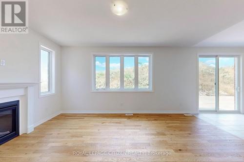 87 Lawrence D. Pridham Avenue, New Tecumseth, ON - Indoor With Fireplace