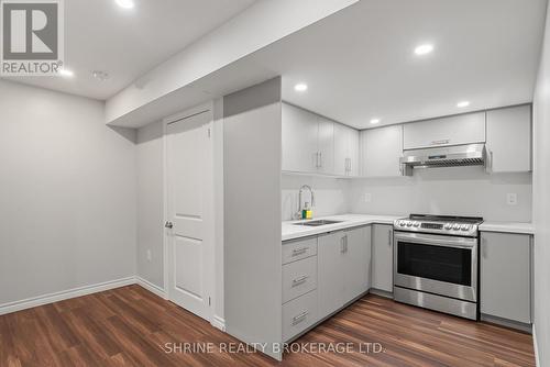 3719 Somerston Crescent, London South (South W), ON - Indoor Photo Showing Kitchen