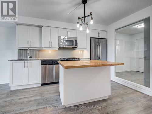 216 - 125 Western Battery Road, Toronto, ON - Indoor Photo Showing Kitchen With Upgraded Kitchen
