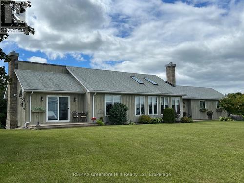 2332 Centre Line, Clearview, ON - Outdoor With Facade