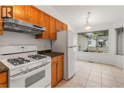 3502 24 Avenue Unit# 3, Vernon, BC - Indoor Photo Showing Kitchen