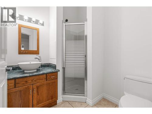 3502 24 Avenue Unit# 3, Vernon, BC - Indoor Photo Showing Bathroom