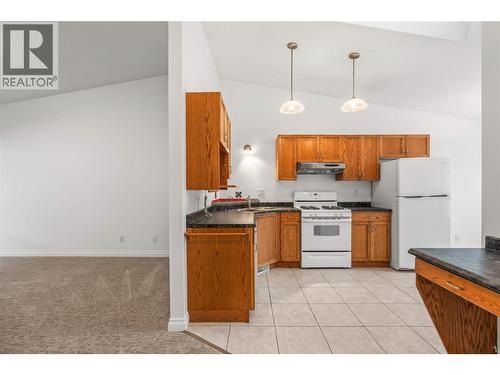 3502 24 Avenue Unit# 3, Vernon, BC - Indoor Photo Showing Kitchen