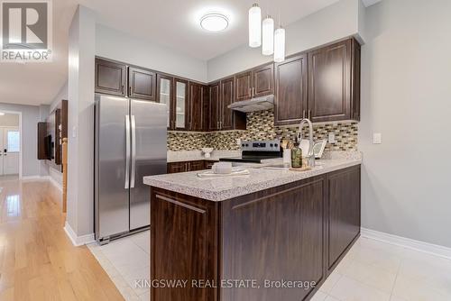 3475 Bala Drive, Mississauga, ON - Indoor Photo Showing Kitchen