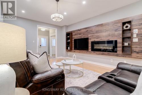 3475 Bala Drive, Mississauga, ON - Indoor Photo Showing Living Room With Fireplace
