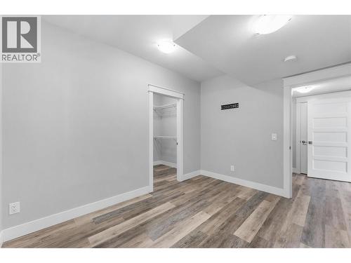 Suite - 2600 Paramount Drive, West Kelowna, BC - Indoor Photo Showing Other Room