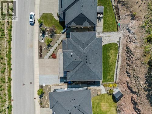 2600 Paramount Drive, West Kelowna, BC - Outdoor