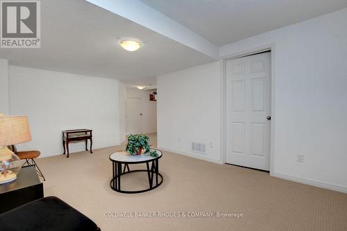 287 Macoun Circle, Ottawa, ON - Indoor Photo Showing Other Room