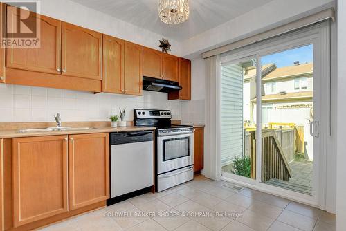 287 Macoun Circle, Ottawa, ON - Indoor Photo Showing Kitchen