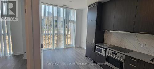 101 - 38 Honeycrisp Crescent, Vaughan, ON - Indoor Photo Showing Other Room