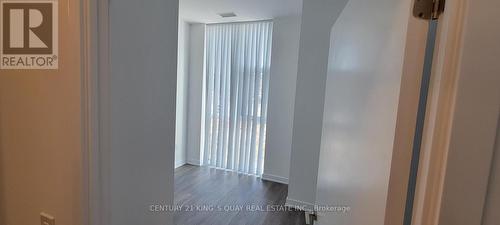 101 - 38 Honeycrisp Crescent, Vaughan, ON - Indoor Photo Showing Other Room