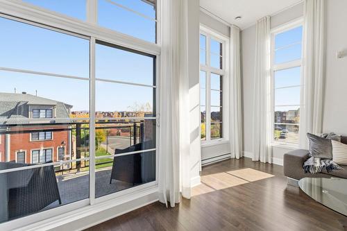 View - 301-2300 Rue Modigliani, Montréal (Saint-Laurent), QC - Indoor Photo Showing Other Room