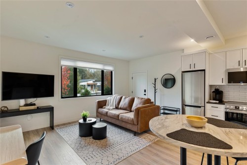 640 Medalist Ave, Colwood, BC 