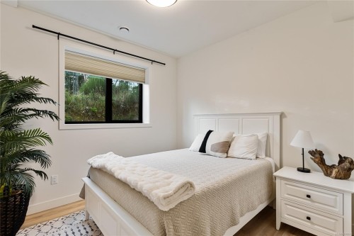 640 Medalist Ave, Colwood, BC 