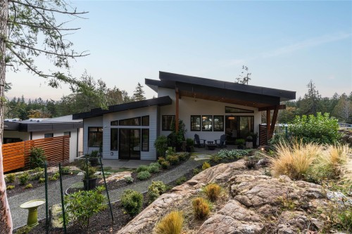 640 Medalist Ave, Colwood, BC 