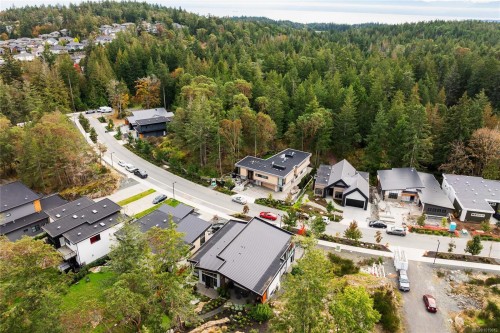 640 Medalist Ave, Colwood, BC 