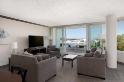 401-1234 Wharf St  Victoria, BC V8W 3H9