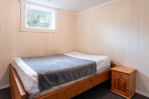 A-1971 Fairway Road, Revelstoke, BC - Indoor Photo Showing Bedroom