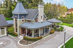 285 HAMILTON DRIVE  Hamilton, ON L9G 2A9