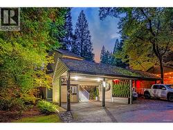 867 FREDERICK ROAD  North Vancouver, BC V7K 2Y5